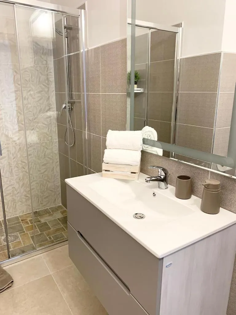 B&B Jolie Suite Villasimius Bed & Breakfast